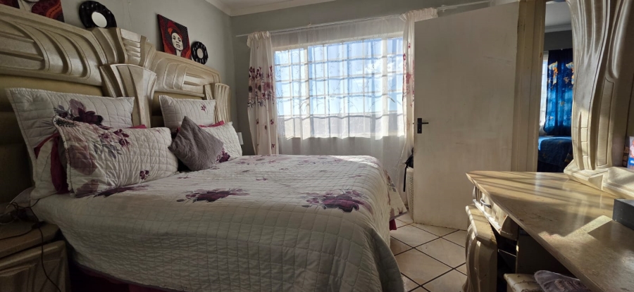 2 Bedroom Property for Sale in Keidebees Northern Cape
